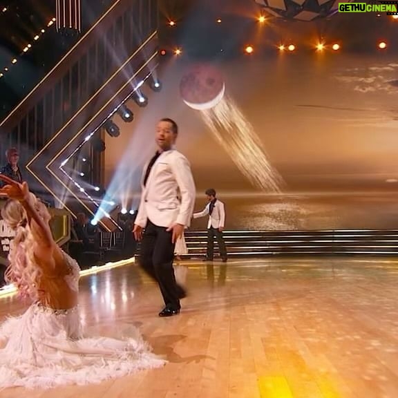 Xochitl Gomez Instagram - We made it to the semifinals!!!! Thank you to everyone who voted and support us. @valentin you’re the best partner I could ask for and I love performing alongside you, I appreciate your patience, dedication, and ur ability to be a GOOFBALL! These two dances brought me so much joy 🤍✨🌹 #teamxv #dwts