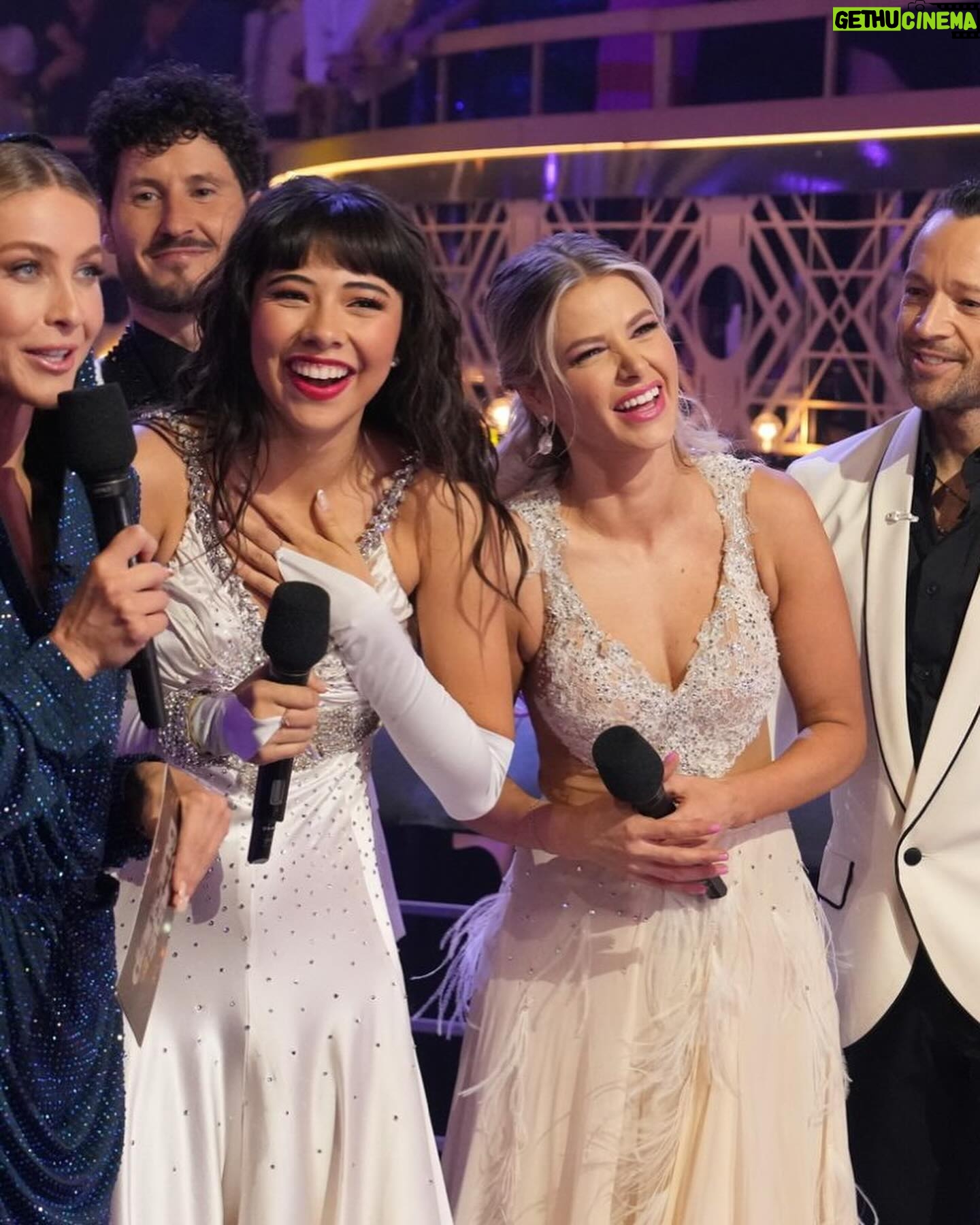 Xochitl Gomez Instagram - We made it to the semifinals!!!! Thank you to everyone who voted and support us. @valentin you’re the best partner I could ask for and I love performing alongside you, I appreciate your patience, dedication, and ur ability to be a GOOFBALL! These two dances brought me so much joy 🤍✨🌹 #teamxv #dwts