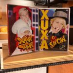 Xuxa Instagram – Hoje é dia de folia e a loira quer convidar você para assistir “Xuxa: O Show” e “Xuxa Festa (Ao Vivo)” completinhos no canal de YouTube oficial da rainha! 💋🙅🏽‍♀️✨