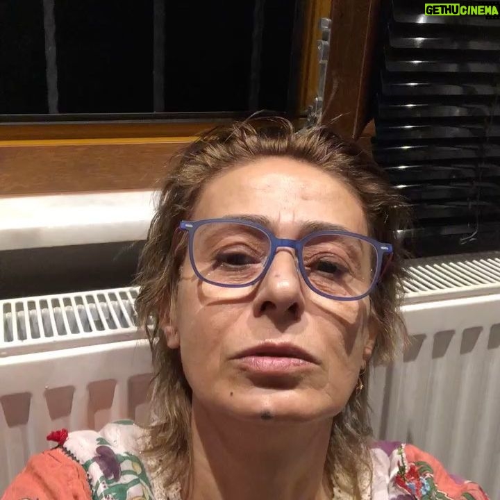 Yıldız Tilbe - 89.8K Likes - Bilal Sonses ve ben studyosunda şarkı seçmece