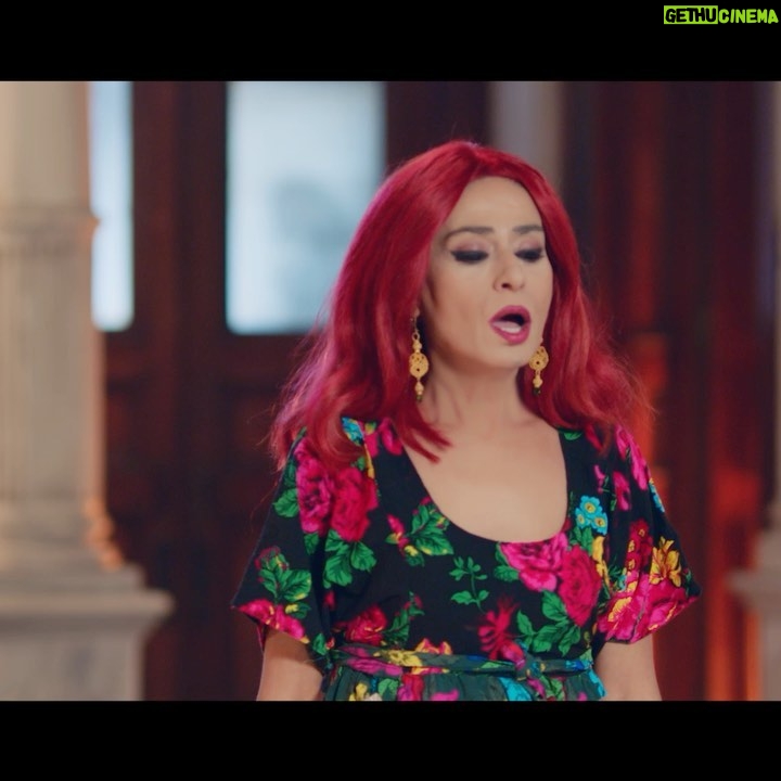 Yıldız Tilbe - 145.8K Likes - 💧