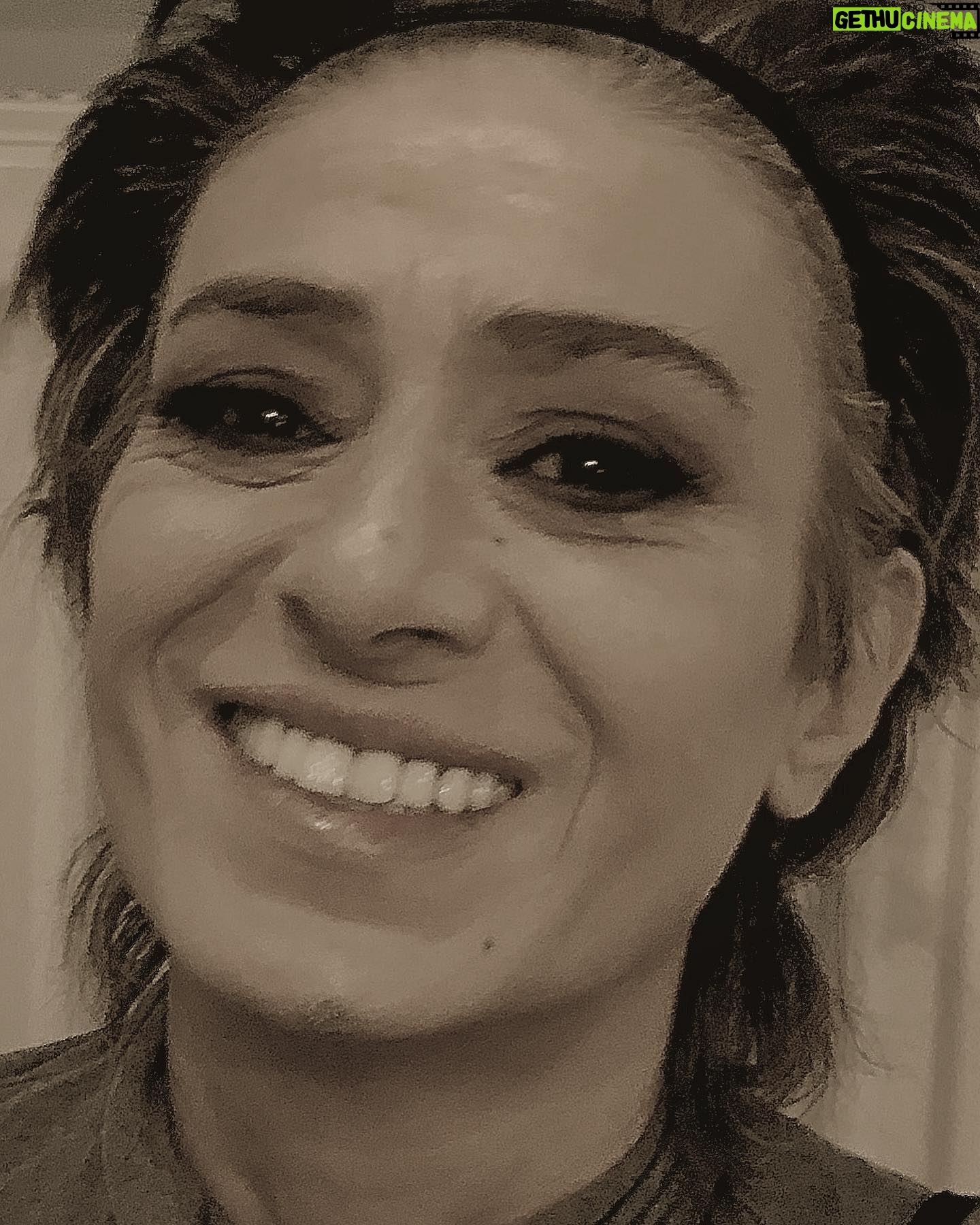 Yıldız Tilbe - 112.1K Likes -