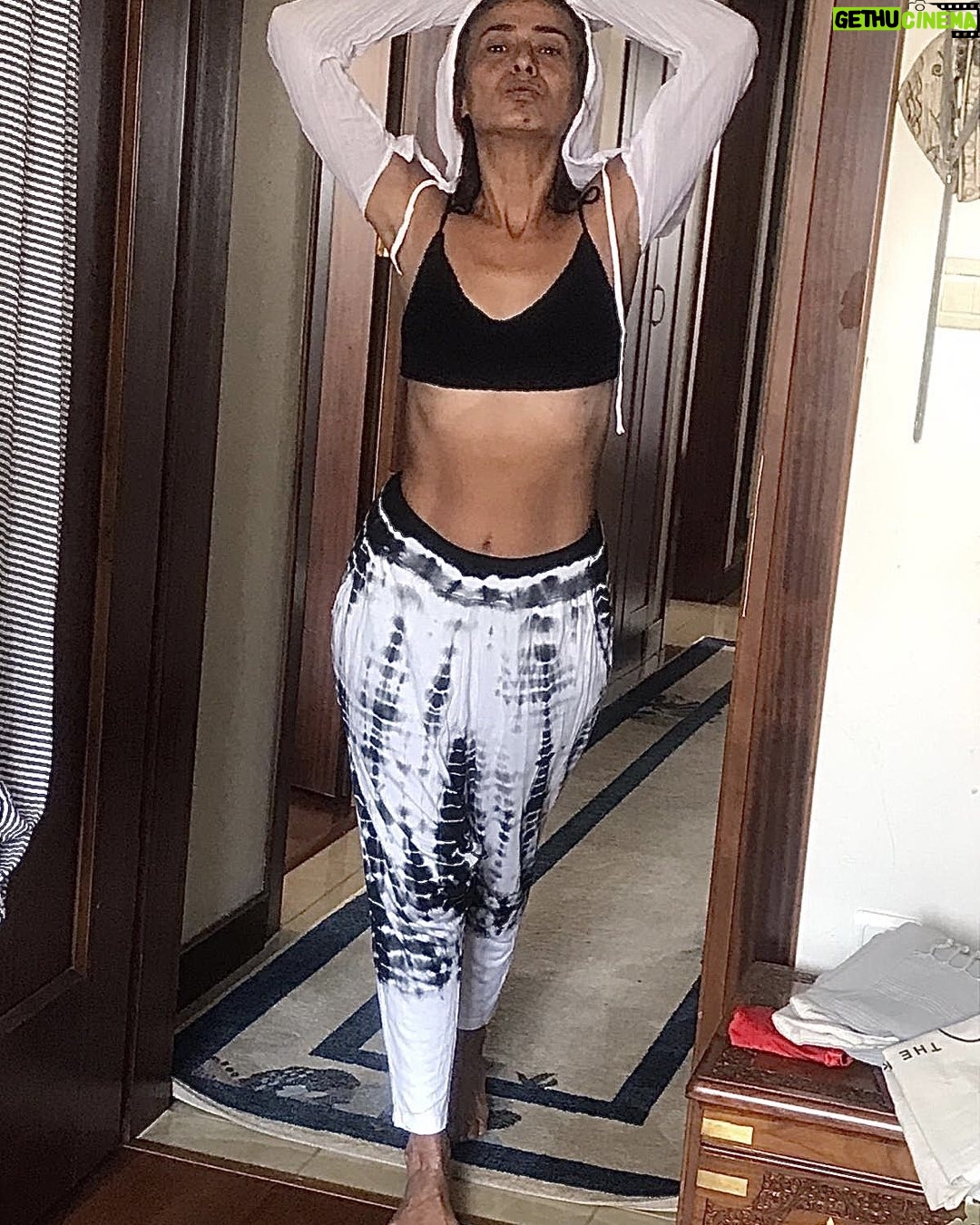 Yıldız Tilbe - 86.5K Likes -