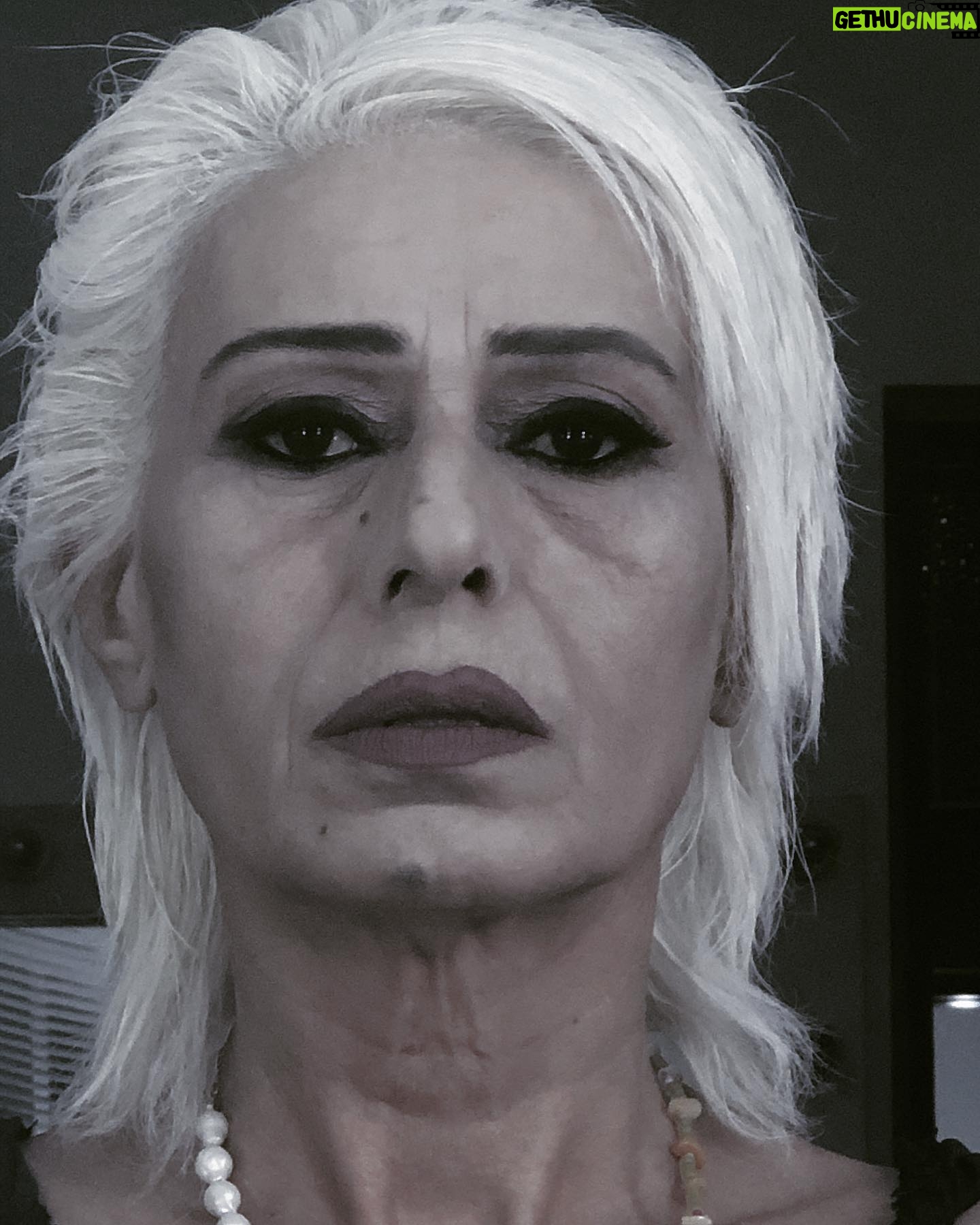 Yıldız Tilbe - 122.9K Likes -