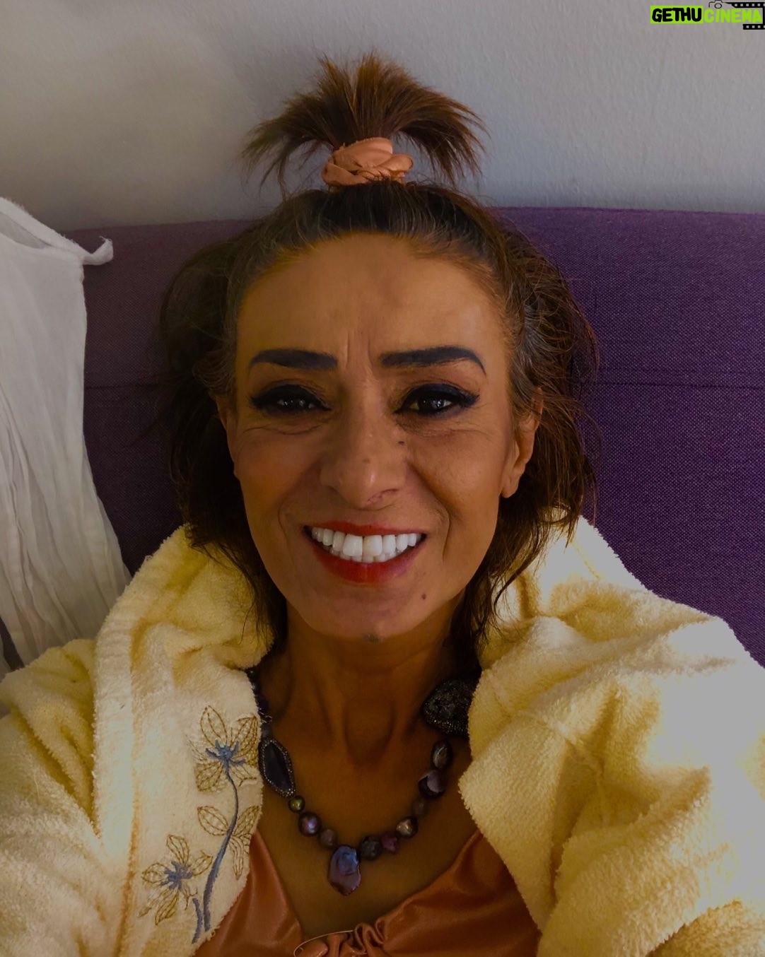 Yıldız Tilbe - 71.3K Likes -