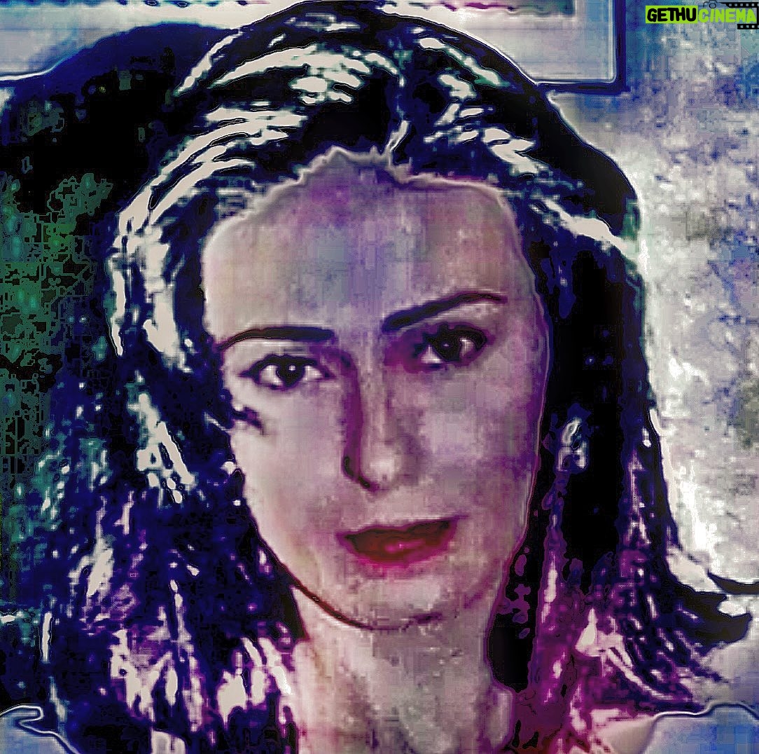 Yıldız Tilbe - 62.3K Likes -