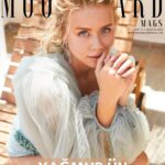 Yağmur Ün Instagram - @moodboardmags 💙 Ağustos sayısı Fotoğraf : Ayhan Erden @ayhanerden_ Styling : Seda Solmaz @sedassolmaz Makyaj : Mesut Özuzun @mesut.ozuzun Fotoğraf Asistanı : Yılmaz Biçer @yilmazbcr Styling Asistanı : Eren Yüce @ernyuce Röportaj : Akın Özışık @akinozisik Mekan : Studio Kafası @studiokafasi