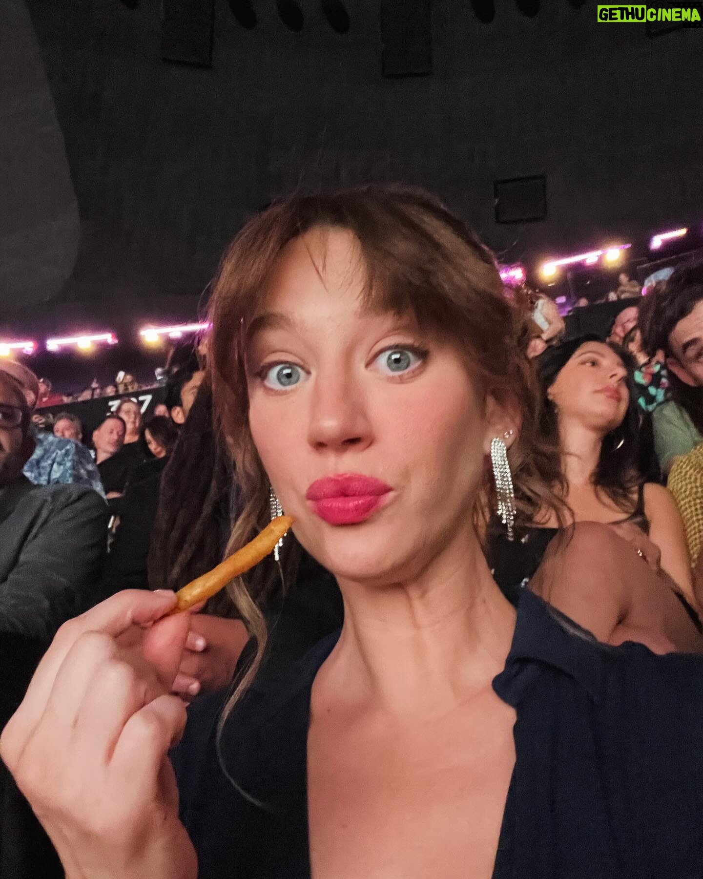 Yael Grobglas Instagram - I want fries with that. I want fries with everything really.