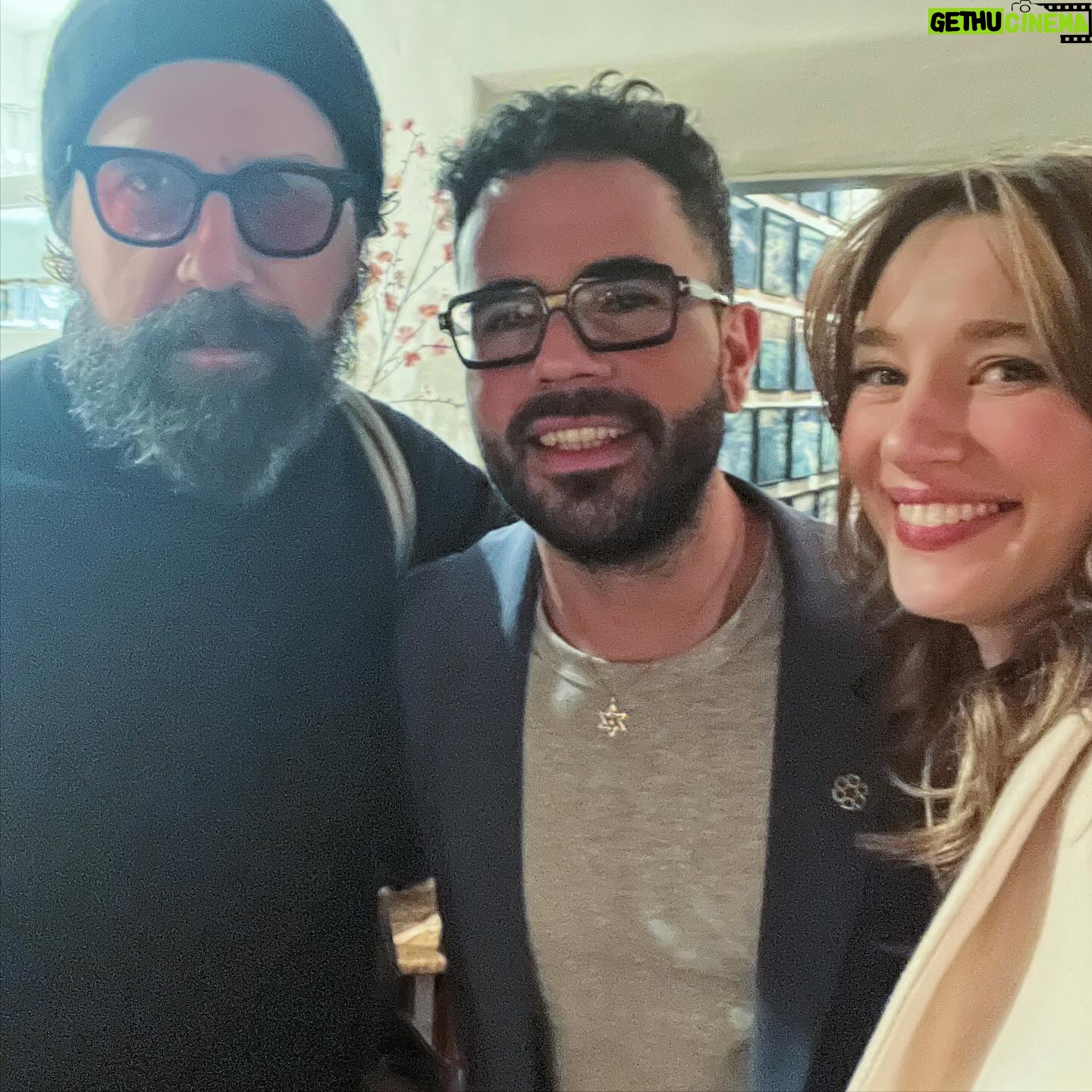 Yael Grobglas Instagram - With some friendly fellow Jews @brettgelman @henmazzig