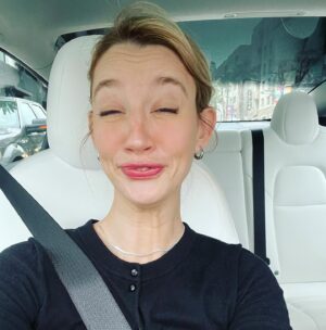 Yael Grobglas Instagram - The escalation of a selfie attempt.