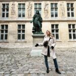 Yael Grobglas Instagram - Look natural #paris