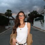 Yael Shelbia Instagram – 🤎