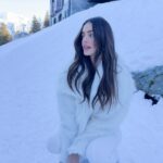 Yael Shelbia Instagram – 🎿☃️