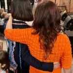 Yael Stone Instagram – Never known life without this sweet human @elanastoneworld ♥️♥️♥️♥️ In this photo she was literally having contractions while she showed up to the @_hineighbour launch which she organised like a boss and then played in a super group and wailed a theme song for Hi Neighbour and brought the love and joy and spirit she always does. My sister. Love her so so so much. Tag you sister and get smooshy about her please! Photo by sister from a different mister @heidilenffer ♥️
