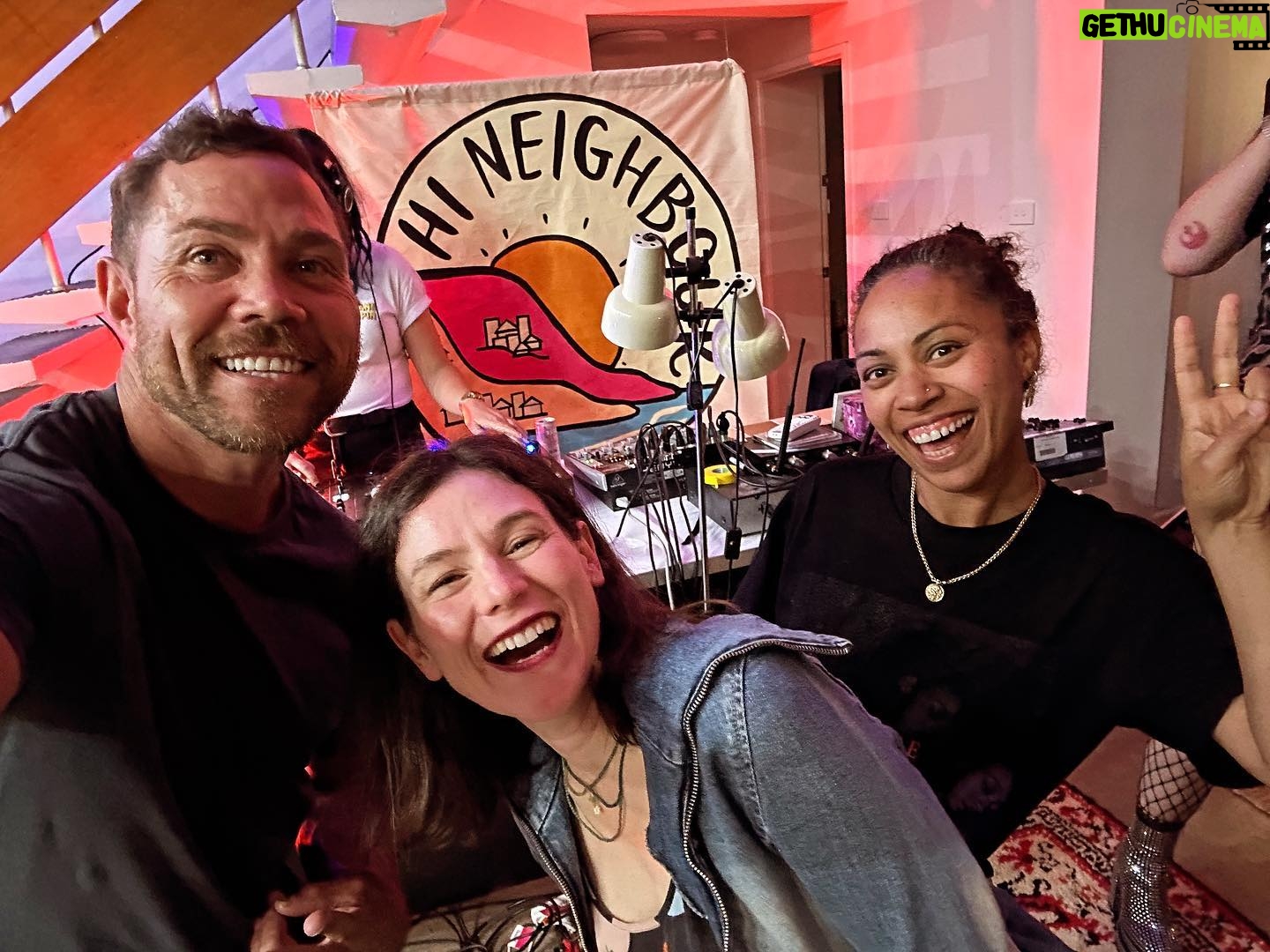 Yael Stone Instagram - And these cute people ♥️ @arthur_athlete @tanyavanderwater_bassi