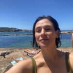 Yael Stone Instagram – Hard at work on new job. Awful location. Terrible people. Rubbish script. Details coming soon. X Y
