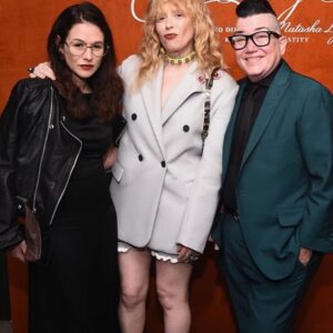 Yael Stone Instagram - A very important decade of orange 🍊 friendship. Lea Delaria, I love you. @realleadelaria
