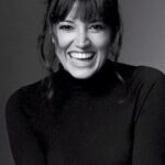 Yamila Reyna Instagram – Mi pelo es tan camaleónico como yo, como mi carrera, y como las capas de mis diferentes versiones que voy descubriéndome en la vida.
Dicen que en que cada hito importante de una mujer, se plasma en su pelo. Pues bien, acá un reflejo de ello!😂
Y los reconocimientos son para @giancarlodiazza 
años de paciencia y crear arte con mis locuras 💇🏻‍♀️♥️

Que look les gustó más?

❌Alerta de Spoiler❌ 
Se viene un nuevo grannnnn cambio😱
