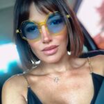 Yamila Reyna Instagram – Mi pelo es tan camaleónico como yo, como mi carrera, y como las capas de mis diferentes versiones que voy descubriéndome en la vida.
Dicen que en que cada hito importante de una mujer, se plasma en su pelo. Pues bien, acá un reflejo de ello!😂
Y los reconocimientos son para @giancarlodiazza 
años de paciencia y crear arte con mis locuras 💇🏻‍♀️♥️

Que look les gustó más?

❌Alerta de Spoiler❌ 
Se viene un nuevo grannnnn cambio😱