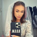 Yana Koshkina Instagram - Сегодня, в первый день зимы, играем спектакль «Дядя Лёва» в театре на @mbronnaya, точнее во Дворце на Яузе) Приходите🌬🤪 #ДядяЛёва #театрнамалойбронной