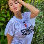 Yana Koshkina Instagram - Смыла все умные мысли… Теперь Ваша очередь придумывать комментарии к фото😅💦 Только давайте не банально, без пошлостей) Лучшим поставлю ❤️ Я в Вас верю🥰