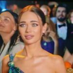 Yana Koshkina Instagram - Тайна «полного отсутствия слуха» зрительного зала наконец-то раскрыта 😂🔊 Ну и замуж тоже теперь придётся выйти) Лерусик @leratv, спасибо за это забавное видео)🥰🌹 #ЛюбимаяРабота