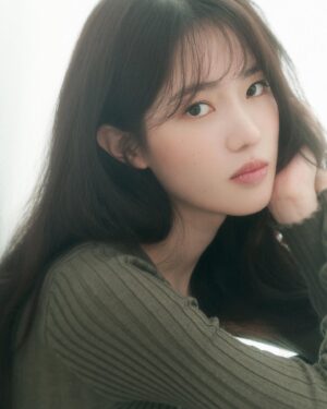 Yang Hye-ji Instagram - 🖤