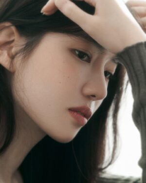 Yang Hye-ji Instagram - 🖤