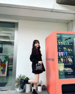 Yang Hye-ji Instagram - 가을 안녕?🍁