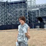 Yangyang Instagram – Nothing is impossible.. I M possible 🤘🤘❤️