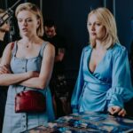 Yanina Studilina Instagram - 🎭 Премьера за Премьерой 🎥 Не успела еще выдохнуть от Премьеры Волки и овцы в Театре, а тут пришла новость, которой признаться я ждала давно - с сегодняшнего дня на телеканале СТС стартуют «Сестры» второй сезон! Мы с Леной ждем Вас у экранов телевизоров в 19:30 и надеемся, что второй сезон вам зайдёт не меньше чем первый!