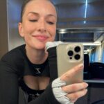 Yasemin Kay Allen Instagram - sürpriz sonlu :))