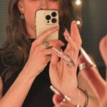 Yasemin Kay Allen Instagram - Ayrıntıda gizlidir.