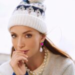 Yasemin Kay Allen Instagram - Yasemin Kay Allen’ın taktığı desenli bere, sınırlı sayıda stokta! Mağazalarımız ve jimmykey.com’da. 🤍⁣💙⁣ ⁣ The patterned beanie worn by Yasemin Kay Allen is available in limited stock and awaits you in stores and on the website.🤍⁣💙⁣ ⁣ Ü/P: 23WX740008⁣ ⁣ •⁣⁣⁣⁣⁣⁣⁣⁣⁣⁣⁣⁣⁣⁣⁣⁣⁣⁣⁣⁣ •⁣⁣⁣⁣⁣⁣⁣⁣⁣⁣⁣⁣⁣⁣⁣⁣⁣⁣⁣⁣ #JimmyKey⁣⁣⁣⁣⁣⁣ #AW2324⁣