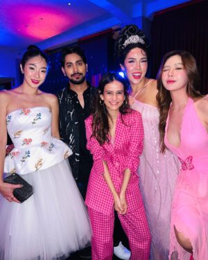 Yashaswini Dayama Instagram - Photo Dump #tudum edition! 
Tune into Tudum on September 24th!  @netflixsg @netflix_in 

.
.
Outfit 1 Wearing @houseofaraish 
Outfit 2 Wearing @ambikalal 
Styled by @sanooriii