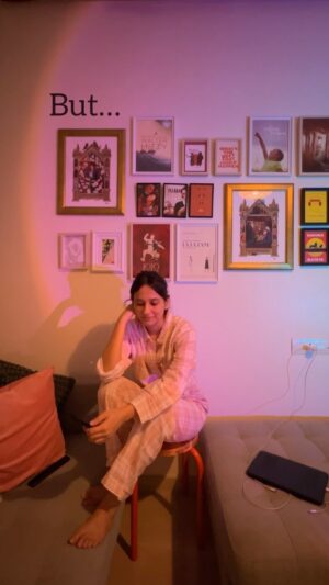Yashaswini Dayama Instagram - 5-min solo dance party a day, keeps the off vibes away ✨✨