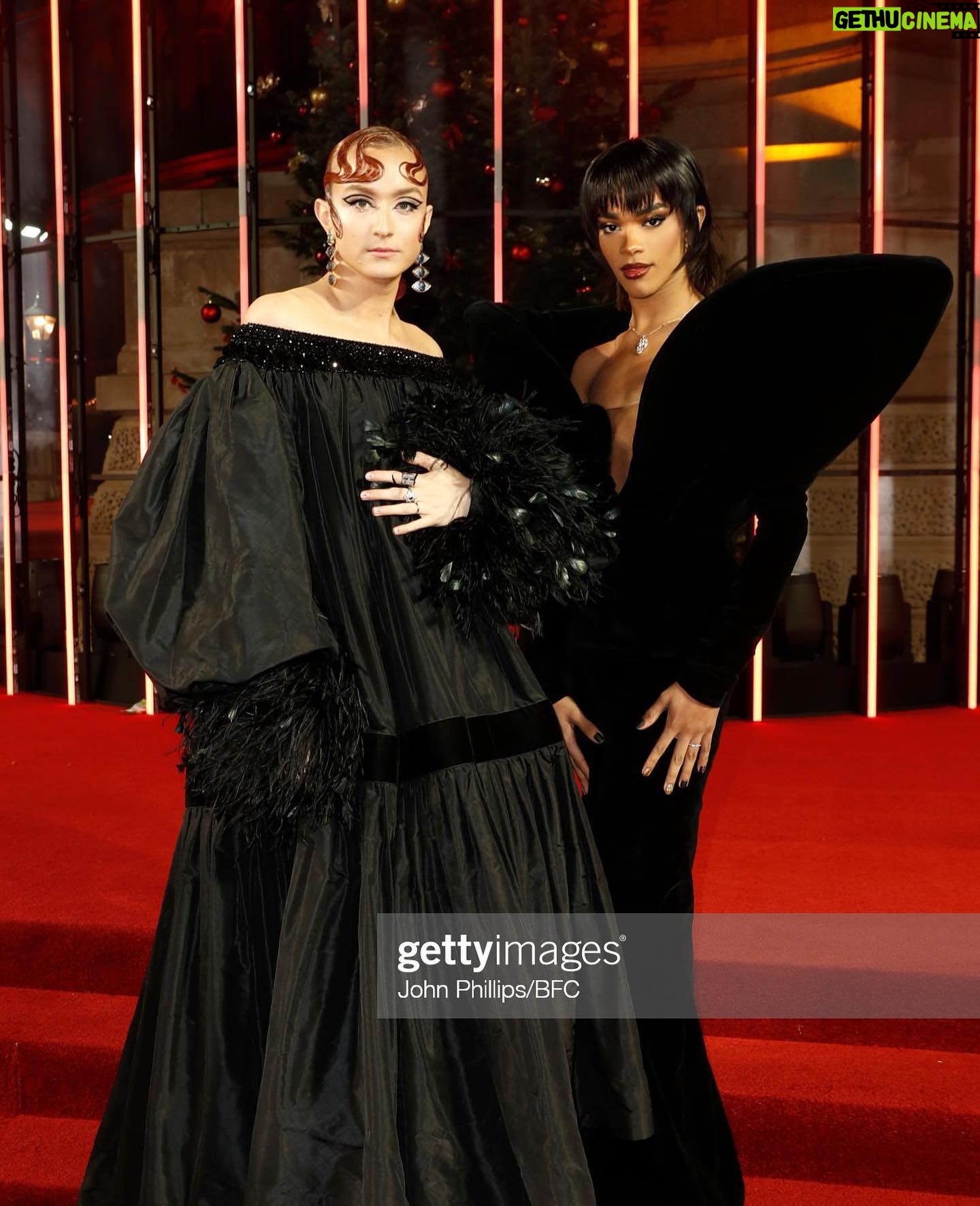 Yasmin Finney Instagram - What An Amazing Evening, I just wanted to say a huge thank you to @harris_reed for being the best date a girl could have ever asked for and for dressing me in your amazing sculptural dress❤️ Thank you to the Fashion Awards for trusting me to give out the independent British designer of the year award, with great power came great responsibility and who else better to do it with other than @burnaboygram & Huge congratulations to @walesbonner ❤️ Lastly thank you to my amazing Team! We really did that😉 Styling: @nellkalonji Hair & Makeup: @issacvpoleon & @batiseol_gomis Makeup: @jmac_mua Until Next Year❤️
