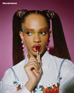 Yasmin Finney Instagram - “There’s so much hope for the Tv&Film Industry now. I certainly never had an Elle — someone to watch on screen and think ‘that’s me!’ 
We see a lot of queer coverage but it’s mainly in the US I think there is a lack of representation here in the UK, especially black queer representation… So… to be the forefront of this dazzles my mind.”

I had a ball talking to @wonderland about all things @heartstoppertv catch me in the summer 22 issue!❤️

Photography by @jackalexanderuk 
Fashion by @thomasgeorgewulbern 
Words by @phoebeshardlow 
Hair by @amahairsalon & @mytentoryours 
Makeup by @minnie_mua 
Editorial Director @huwgwyther 
Art Director @jeffreythomson