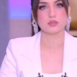 Yasmine Ezz Instagram - شوفتوا الاستقرار والزوجة الصالحة بتعمل ايه؟