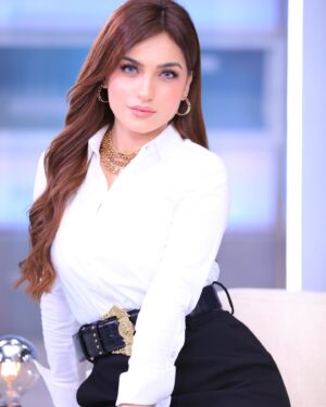 Yasmine Ezz Instagram - 🖤🤍
.
.
Photographer @ebrahimtawfeek_ph 🤍