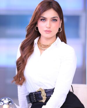 Yasmine Ezz Instagram - 🖤🤍
.
.
Photographer @ebrahimtawfeek_ph 🤍