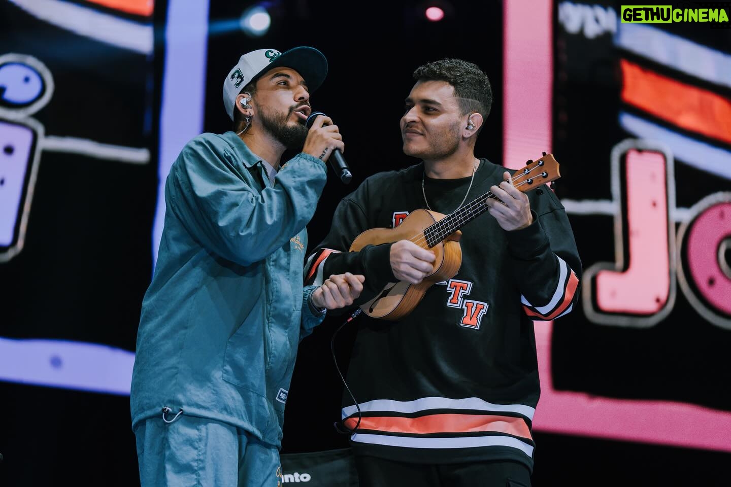 Yedinson Flórez Instagram - La fiesta continúa pero desde ya queremos agradecer a la manada que hoy con #LaFiestadelosCriollos se hizo más grande y más fiel 🐶🫶🏽 🐕 @lokilloflorez @jpypunto @eldelasfotos 📸 @richieseg @camilobaezphoto @nicosantaluna #PerrosCriollos