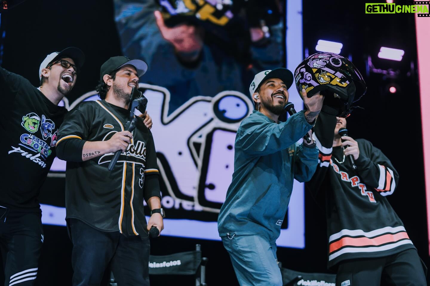 Yedinson Flórez Instagram - La fiesta continúa pero desde ya queremos agradecer a la manada que hoy con #LaFiestadelosCriollos se hizo más grande y más fiel 🐶🫶🏽 🐕 @lokilloflorez @jpypunto @eldelasfotos 📸 @richieseg @camilobaezphoto @nicosantaluna #PerrosCriollos
