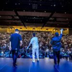 Yedinson Flórez Instagram - Miami 😱 que inolvidable noche! 3.500 personas gritando el GUAU GUAU GUAU hicieron retumbar el Charles F. Dodge center ♥️🐶 @lokilloflorez | @eldelasfotos @jpypunto 📷 @jorgegphotos Gracias a los patrocinadores oficiales de la primera gira internacional Perros Criollos @nequi_ y @ticketlandtravel
