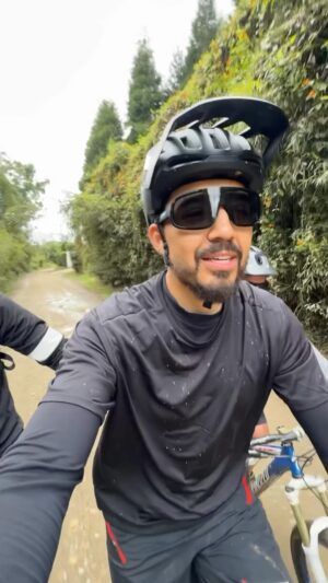 Yedinson Flórez Instagram - Una varada entre amiguitos no es varada 🚲 😌