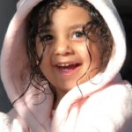 Yekta Naser Instagram – دخترهاى قشنگم خودتان را دوست بداريد