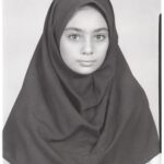Yekta Naser Instagram - اين عكسها يك ماجراى بامزه داره مريم تخت كشيان عزيز از عكاسهاى خوب و بنام سينما اين عكسها رو براى منوچهر فرستاد و ميخواست بدونه كه من هستم يا نه و جالب اينجاست كه هنرمندى كه عكسهاى قديمى رو از عكاسيهاى قديمى جمع آورى ميكند به آنها برخورده و چون به نظرش شبيه من بوده براى مريم عزيز فرستاده خودم خيلى ذوق زده شدم چون نداشتمشون و فكر كنم عكس اول مال اول دبستانم باشه#يكتا_ناصر @alizzanjani