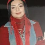 Yekta Naser Instagram - يكى از كارهايى كه تو اين روزها ميشه در خانه انجام داد ديدن عكسهاى قديميه البته من چون معمولاً از عكس فراريم خيلى عكس ندارم ولى خب همين هام خوبه پ.ن:فيلم #قتل_آنلاين سال هشتادو چهار#يكتا_ناصر