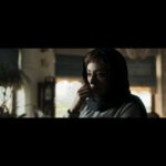 Yekta Naser Instagram - «من که می‌دونم این وسط یک چیزی هست که همه می‌دونند غیر من» تیزر تازه‌ای از «حدود هشت صبح» منتشر شد تیزر تازه‌ای از فیلم سینمایی «حدود هشت صبح» به کارگردانی منوچهر هادی و سرمایه‌گذاری محمدصادق رنجکشان منتشر شد. «حدود هشت صبح» که بر اساس داستان واقعی و ملتهب ساخته شده است؛ بر خلاف ساخته‌های کمدی اخیر منوچهر هادی در ژانر اجتماعی است. این فیلم سینمایی هشتمین فیلمی است که منوچهر هادی کارگردانی کرده و پنجمین فیلم او در ژانر اجتماعی پس از فیلم‌های «قرنطینه»، «یکی می‌خواد باهات حرف بزنه»، «زندگی جای دیگری است» و «کارگر ساده نیازمندیم» است. علاقمندان می‌توانند با مراجعه به سامانه‌های سینما تیکت، ایران تیک و گیشه ۷ نسبت به تهیه بلیت اقدام کنند. . manouchehrhadii @yekta_nasser @dirbaz_kambiz @hamid.farrokhnzhad @hassanpourshirazi @hamidreza.eshaghi
