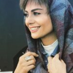Yekta Naser Instagram - ما محصول همه سختى ها،ناكاميها ،حسرتها والبته لحظات كمياب خوشيهايمان هستيم اضافه كنيد يا منها شعور و دانش و خوانش كتابهايمان را#يكتا_ناصر